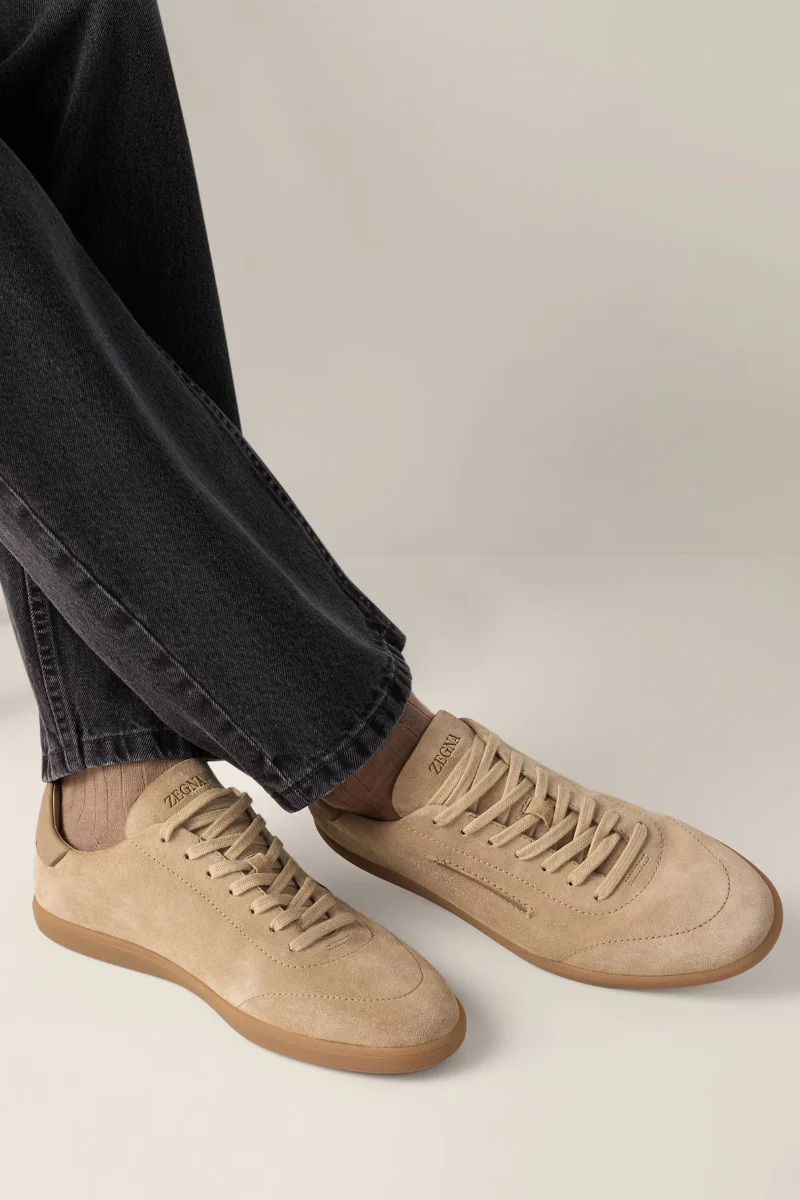 232 Sneaker - Image 2