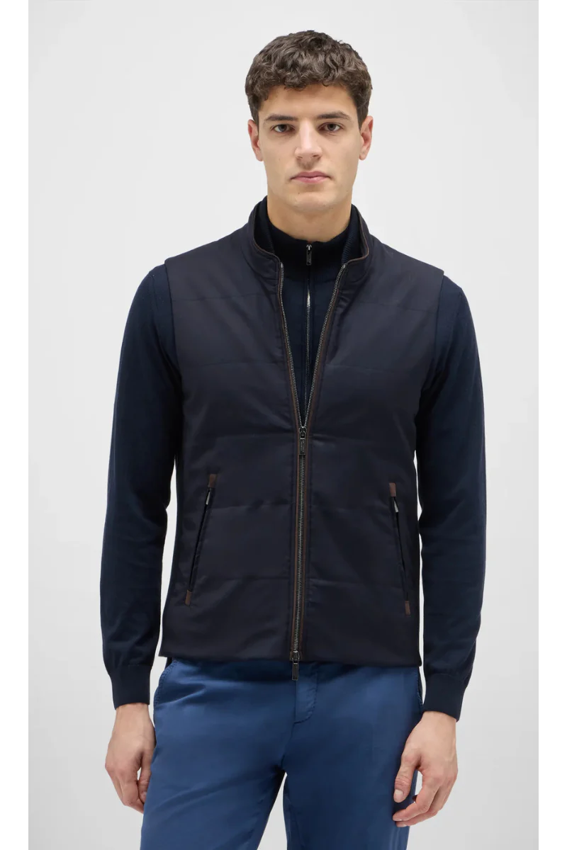 Arena Travel Vest - Image 7