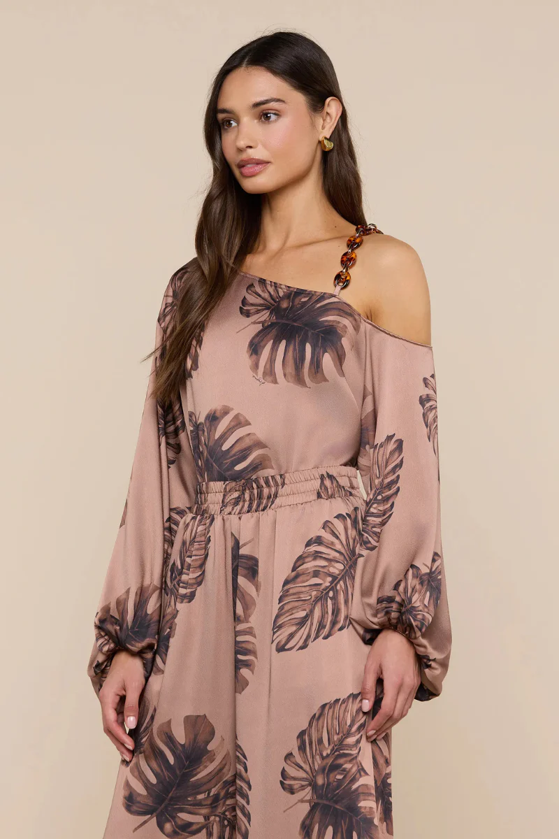 Asami Chain One-Shoulder Blouse - Image 2