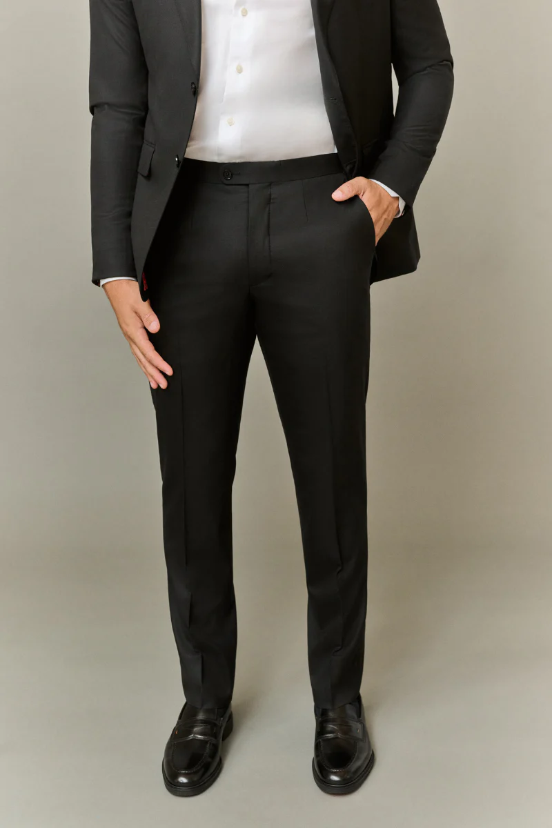 Black Suit - Image 3