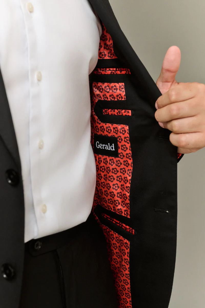 Black Suit - Image 4