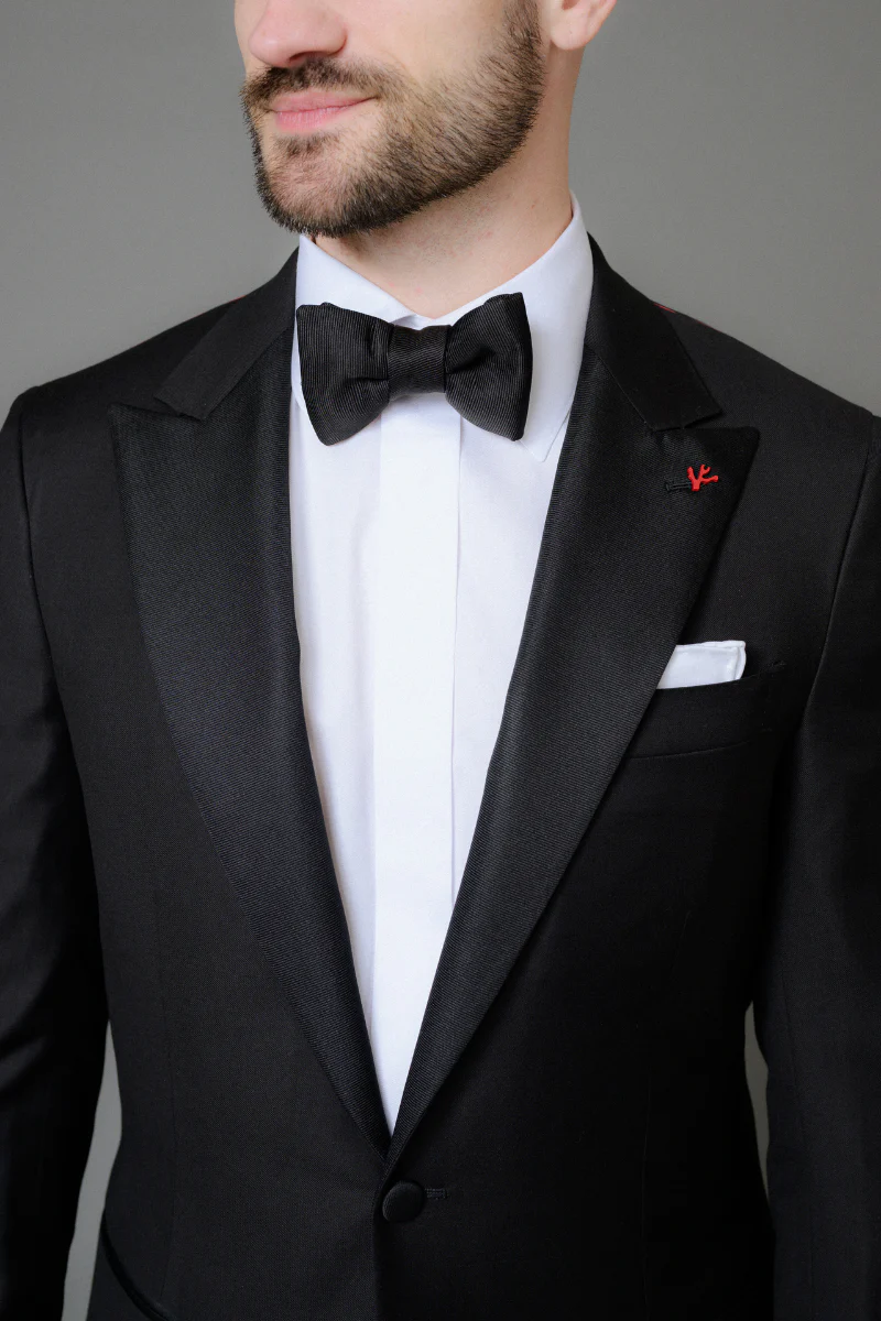 Black Tuxedo - Image 3