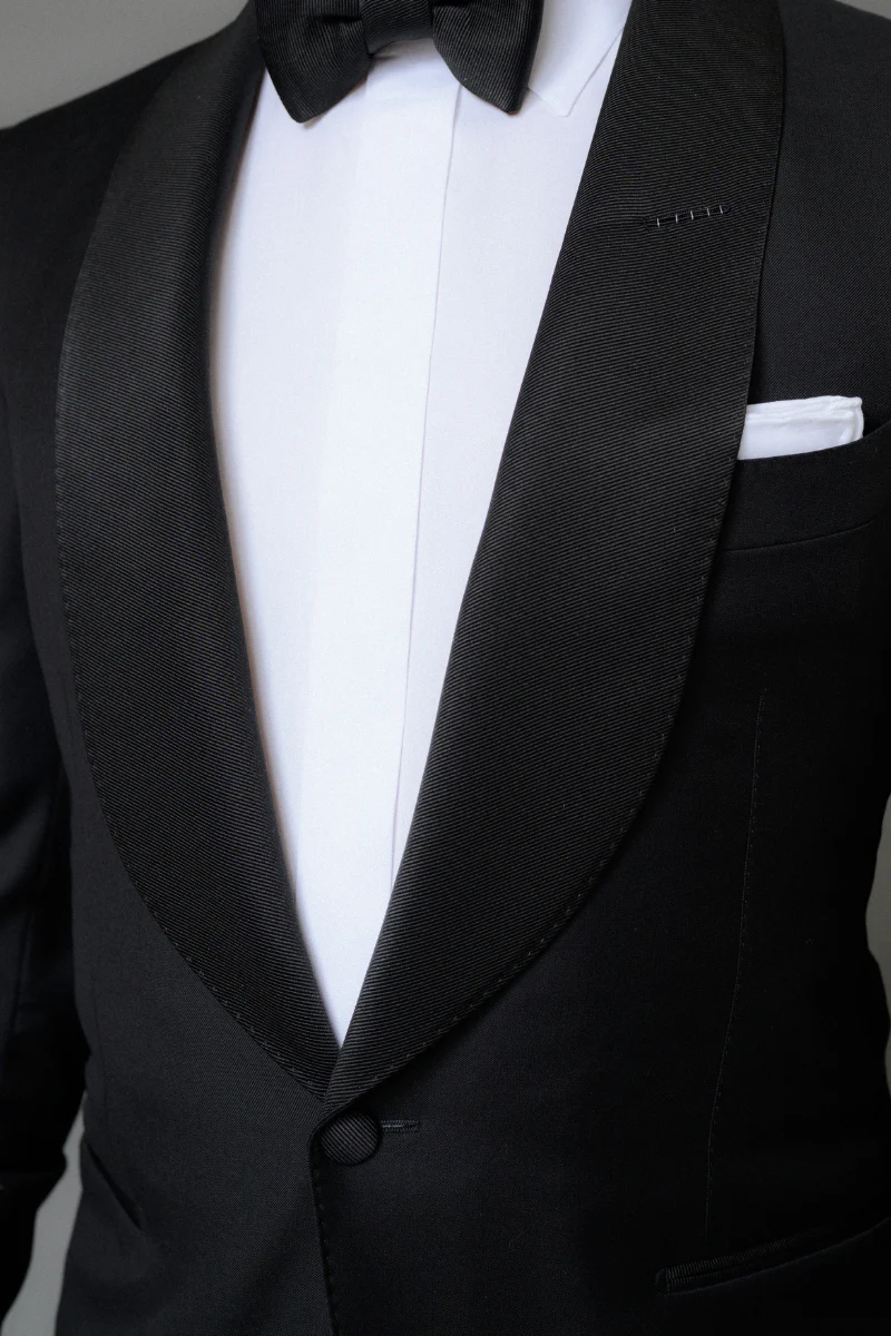 Black Tuxedo - Image 3