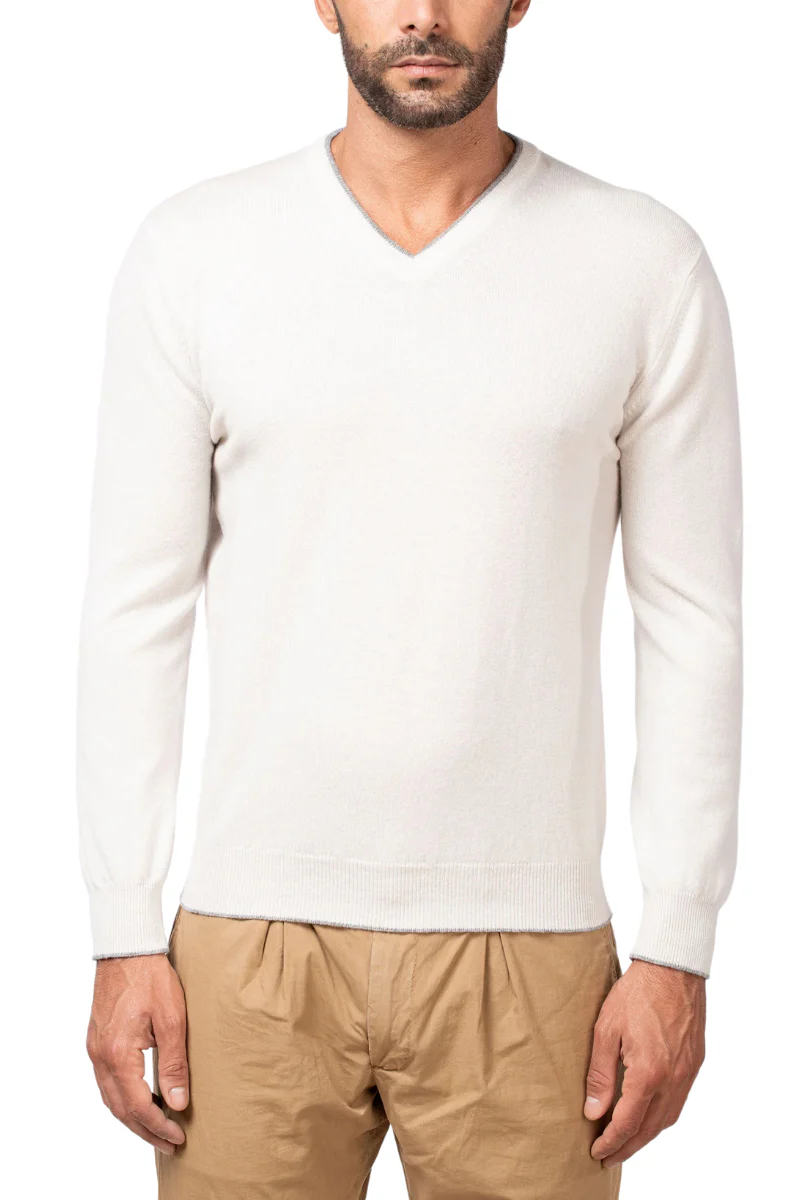 Cashmere V-Neck - Image 4