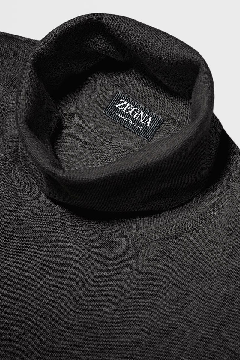 Cashseta Light Turtleneck - Image 3