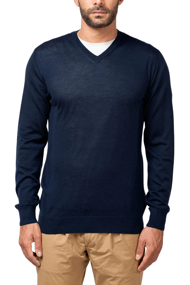 Extrafine Cashmere V-Neck - Image 2