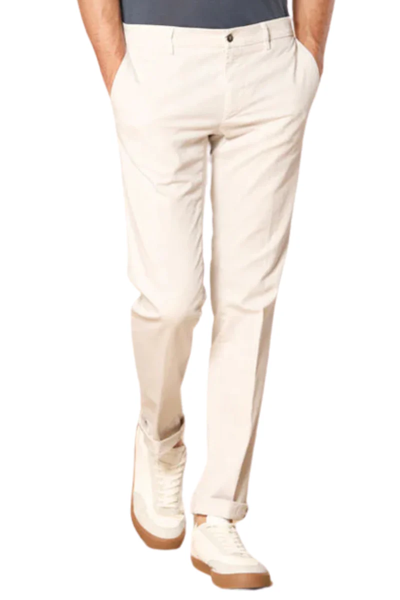 New York Chinos - Image 2