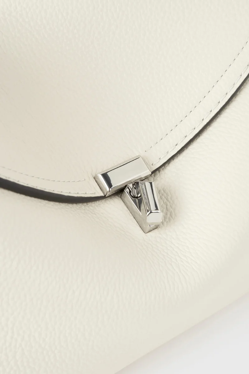 T-Lock Grained-Leather Bag - Image 3