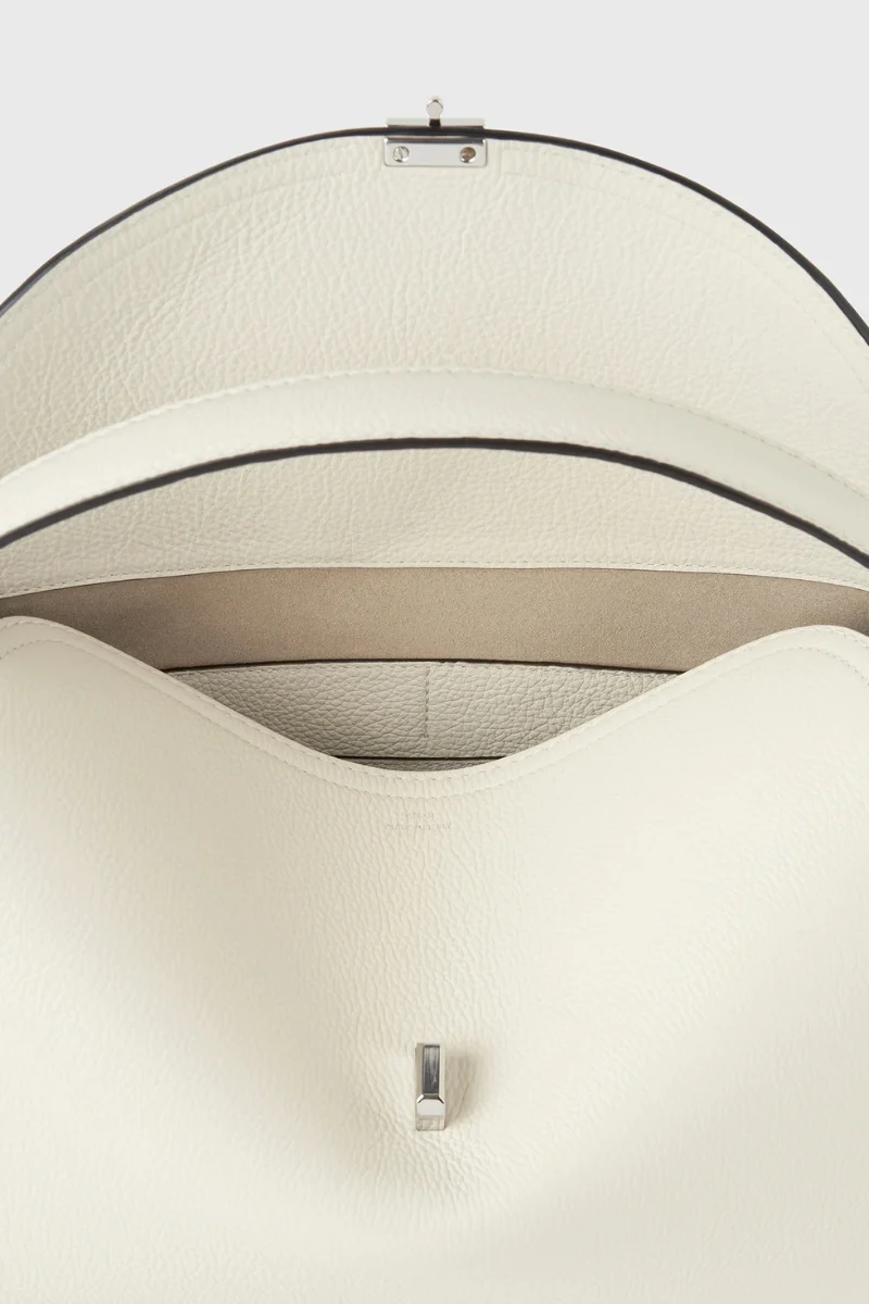 T-Lock Grained-Leather Bag - Image 4