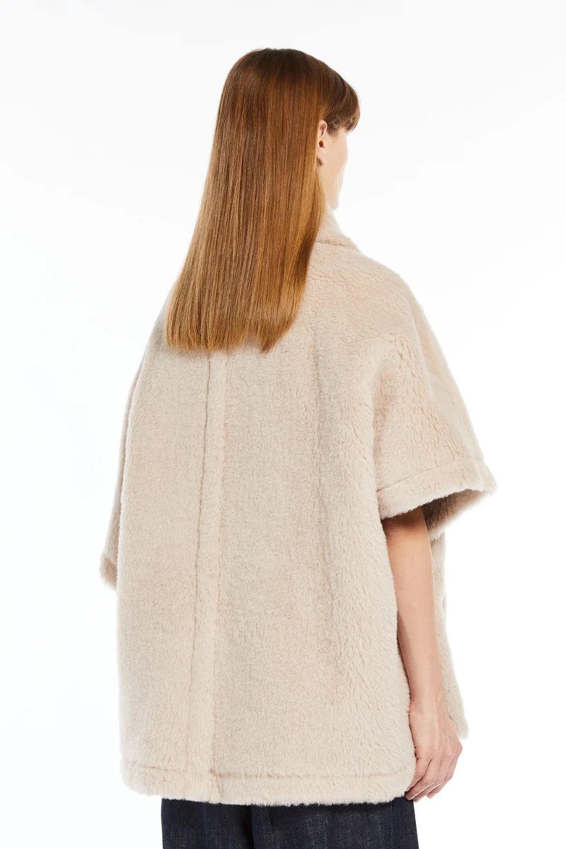 Tebe1 Cape - Image 3