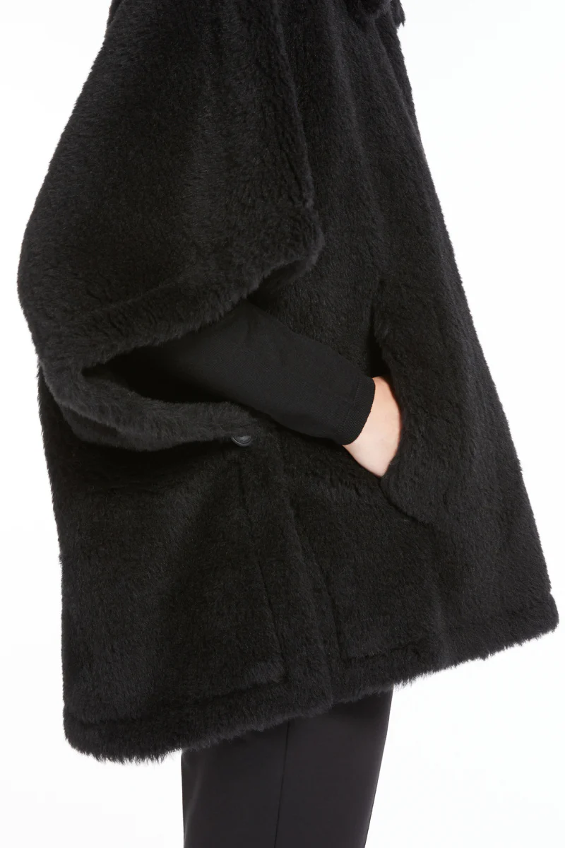Tebe1 Cape - Image 6