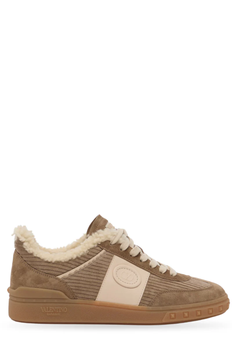 Upvillage Sneakers